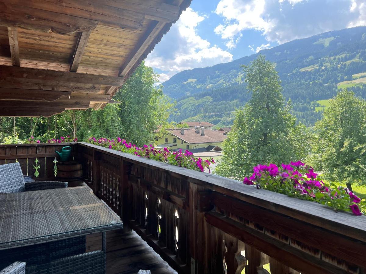 Ferienwohnung Gamsbock Panorama View Balkon, Gartensauna, Garten, Grillplatz Stumm Bagian luar foto