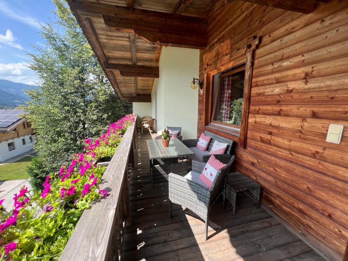Ferienwohnung Gamsbock Panorama View Balkon, Gartensauna, Garten, Grillplatz Stumm Bagian luar foto